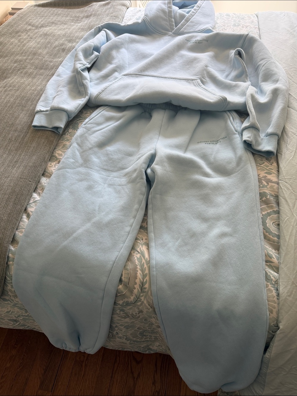 Light Blue Comfrt Hoodie & Sweatpants Set